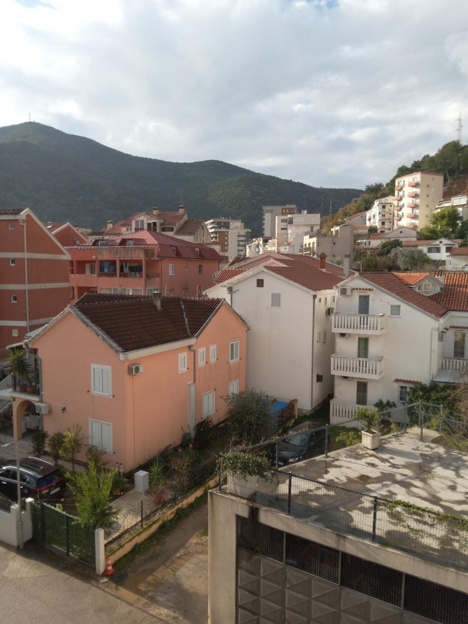 Flat Una Budva Luaran gambar